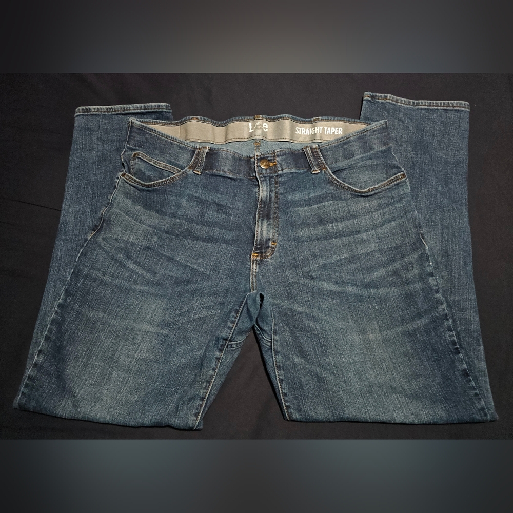 EUC Mens Lee Straight Taper Blue Denim Size 40X32 Stretch Jeans